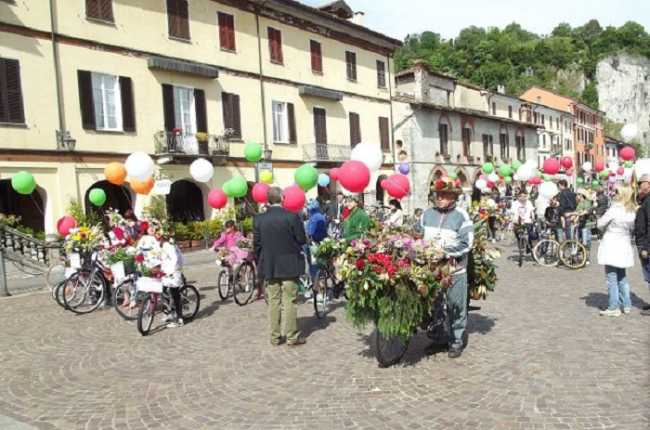 Arona foto della Biciclettata