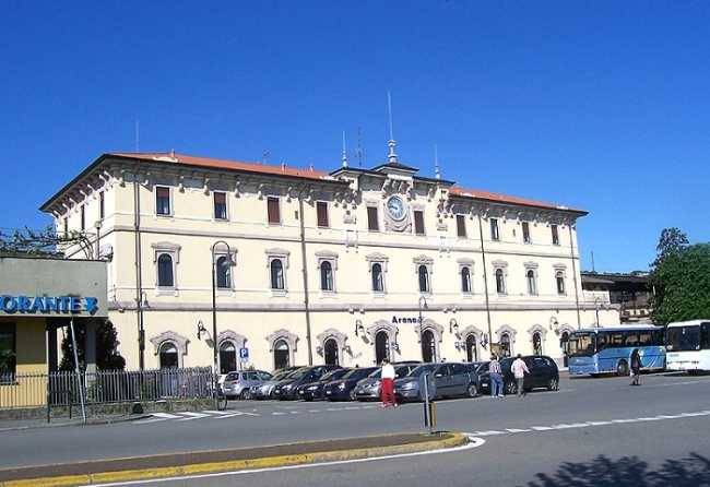 Arona stazioneFs