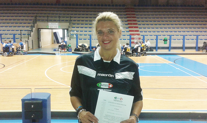 Valentina Zoia arbitro di wheelchair hockey