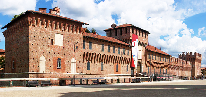 Oltre la materia, mostra contemporanea al castello di Galliate