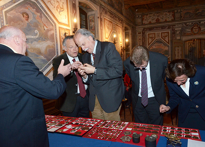 Medaglie e medaglioni di San Carlo Borromeo, ad Arona dal 3 al 6 novembre