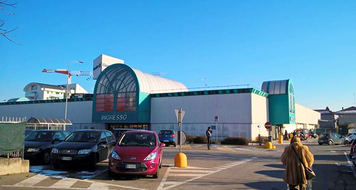 Il Carrefour di Borgomanero diventa un discount
