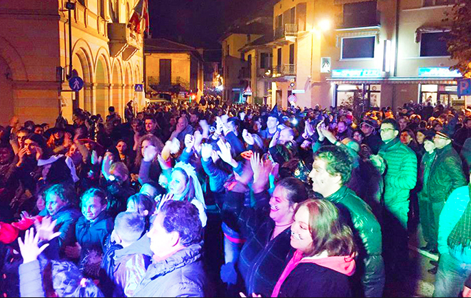 Invorio entusiasta per il successo della festa di Halloween: “Grandissima festa”. Fotogallery