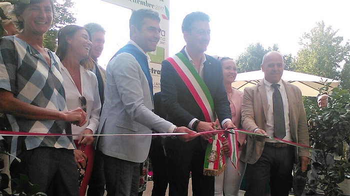 Arona inaugura Trifolia, mostra mercato aperta sino a domenica. Foto