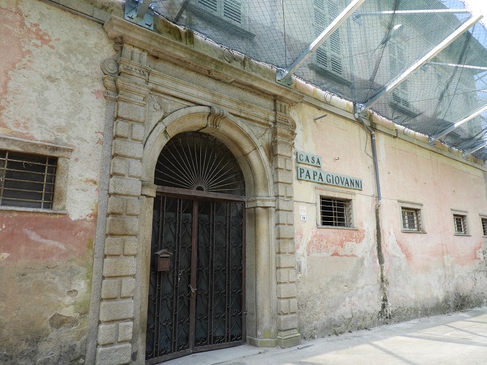 Casa Papa Giovanni a Miasino messa in sicurezza. Fotogallery