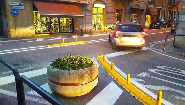 Via Milano: troppi pedoni investiti, arrivano i dossi