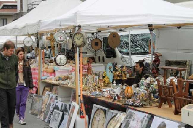 Arona mercatino degli hobbisti