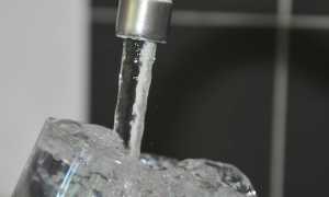 acqua rubinetto foto