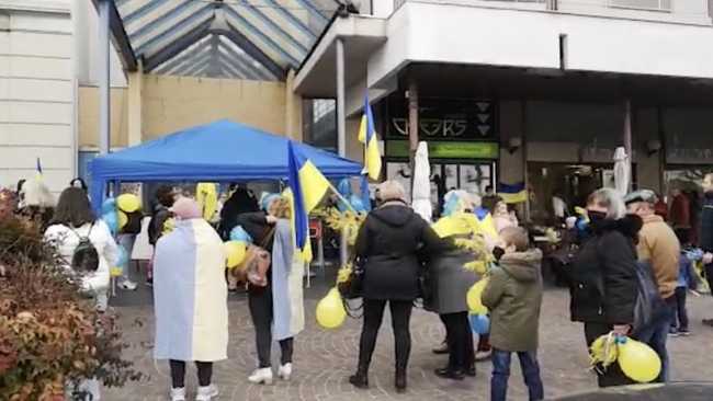 arina manifestazione no guerra