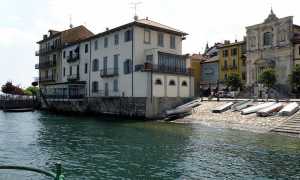 arona piazza del popolo