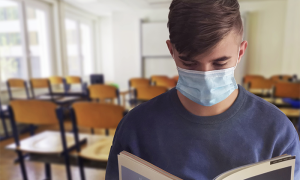 covid libro alunno mascherina