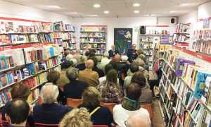 feltrinelli arona pubblico