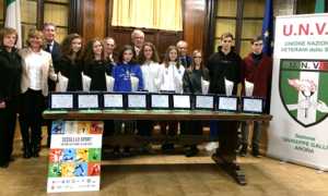 gruppo ragazzi premiati