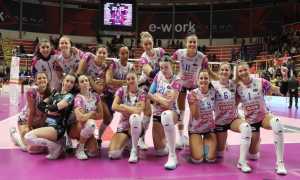 igor squadra maglia bianca foto