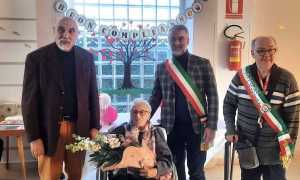 invorio 100 anni signora giuseppina 25