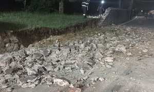 oleggio castello crollo muro