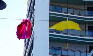 ombrelli arona vento rotti