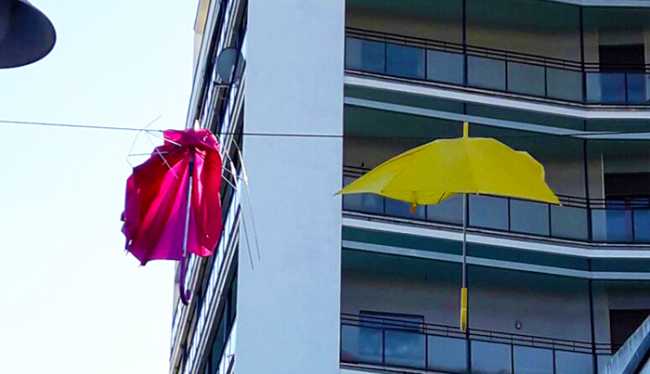 ombrelli arona vento rotti