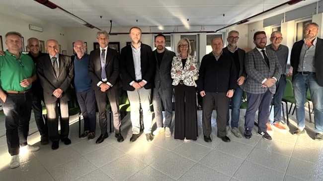 presidente paruzzaro 25