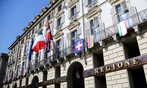 regione piemonte esterno torino scritta