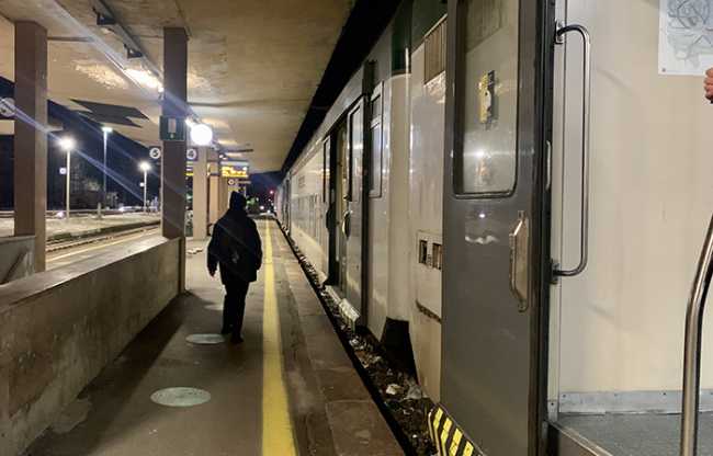 treno notte binario