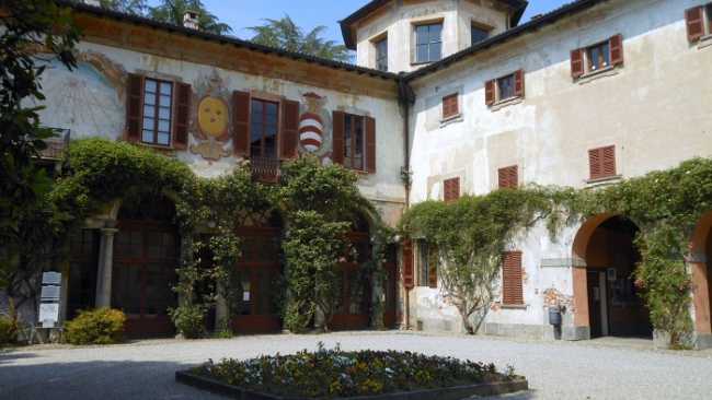 varallo pombia villa soranzo comune