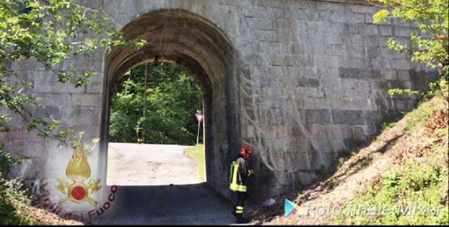 vigile fuoco parapetto