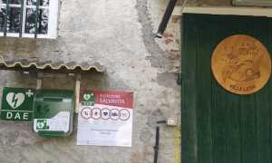 villa lesa alpini defibrillatore