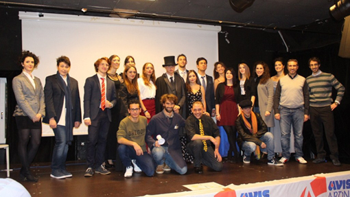 cena con delitto avis