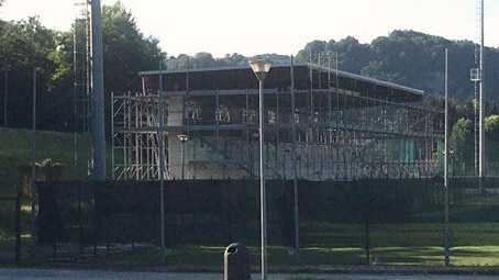 tettoia campo sportivo