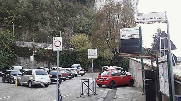 piazza compagnia 40 arona