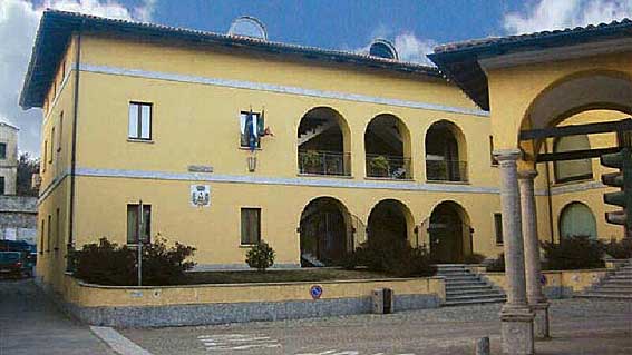oleggio castello municipio