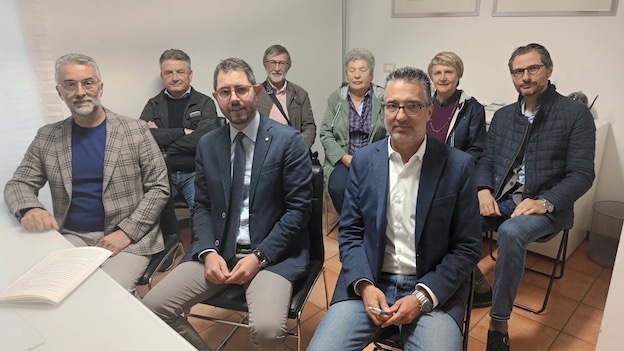 invorio curioni foto