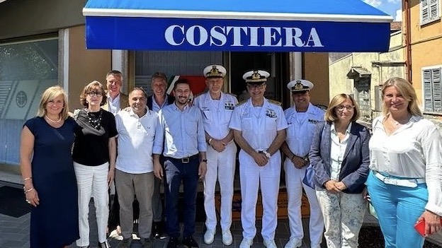 lesa saluto ammiraglio e comandante