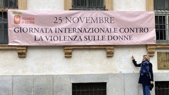 foto striscione provincia