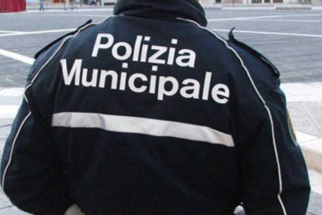pol municipale scritta